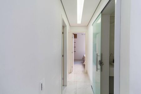 Apartamento à venda com 78m², 3 quartos e 1 vaga Apartamento à venda com 78m², 3 quartos e 1 vagaCorredor