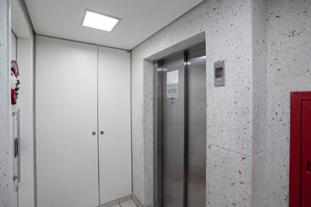 Apartamento à venda com 78m², 3 quartos e 1 vaga Apartamento à venda com 78m², 3 quartos e 1 vagaHall de entrada