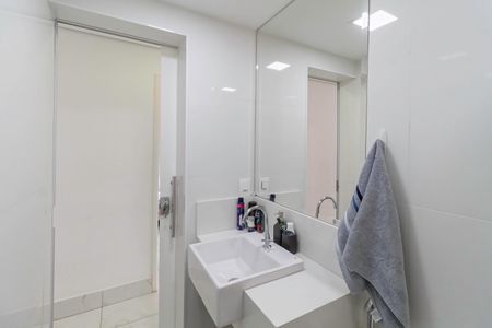 Apartamento à venda com 78m², 3 quartos e 1 vaga Apartamento à venda com 78m², 3 quartos e 1 vagaBanheiro social