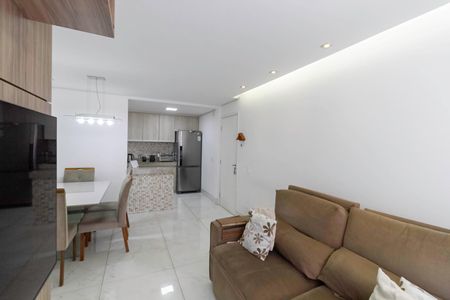 Apartamento à venda com 78m², 3 quartos e 1 vaga Apartamento à venda com 78m², 3 quartos e 1 vagaSala