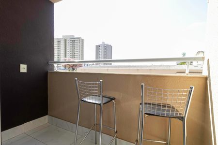 Apartamento à venda com 78m², 3 quartos e 1 vaga Apartamento à venda com 78m², 3 quartos e 1 vagaVaranda
