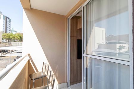 Apartamento à venda com 78m², 3 quartos e 1 vaga Apartamento à venda com 78m², 3 quartos e 1 vagaVaranda