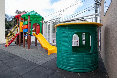 Apartamento à venda com 78m², 3 quartos e 1 vaga Apartamento à venda com 78m², 3 quartos e 1 vagaÁrea comum - Playground