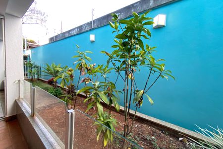 Casa à venda com 496m², 5 quartos e 4 vagas Casa à venda com 496m², 5 quartos e 4 vagasJardim