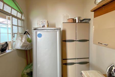 Casa à venda com 496m², 5 quartos e 4 vagas Casa à venda com 496m², 5 quartos e 4 vagasQuarto de Serviço