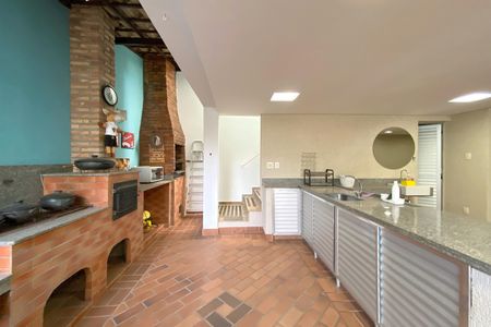 Casa à venda com 496m², 5 quartos e 4 vagas Casa à venda com 496m², 5 quartos e 4 vagasEspaçpo Gourmet