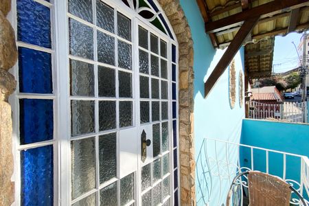 Casa à venda com 496m², 5 quartos e 4 vagas Casa à venda com 496m², 5 quartos e 4 vagasVaranda da Suite