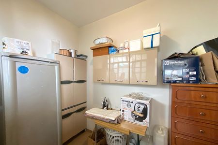 Casa à venda com 496m², 5 quartos e 4 vagas Casa à venda com 496m², 5 quartos e 4 vagasQuarto de Serviço