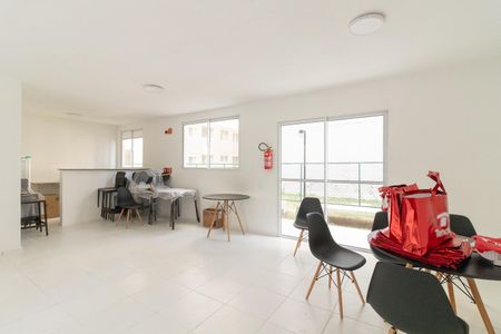 Apartamento à venda com 43m², 2 quartos e sem vagaÁrea comum - Salão de festas