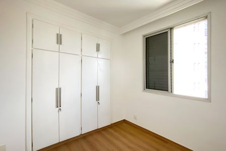 Apartamento para alugar com 138m², 2 quartos e 2 vagas Apartamento para alugar com 138m², 2 quartos e 2 vagasQuarto