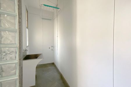 Apartamento para alugar com 138m², 2 quartos e 2 vagas Apartamento para alugar com 138m², 2 quartos e 2 vagasÁrea de Serviço