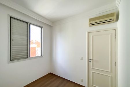Apartamento para alugar com 138m², 2 quartos e 2 vagas Apartamento para alugar com 138m², 2 quartos e 2 vagasQuarto