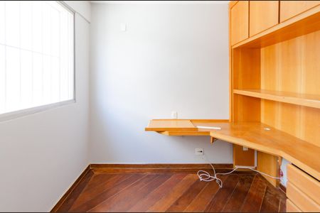 Apartamento para alugar com 130m², 4 quartos e 2 vagas Apartamento para alugar com 130m², 4 quartos e 2 vagasQuarto 2