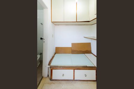 Apartamento para alugar com 130m², 4 quartos e 2 vagas Apartamento para alugar com 130m², 4 quartos e 2 vagasQuarto de serviço