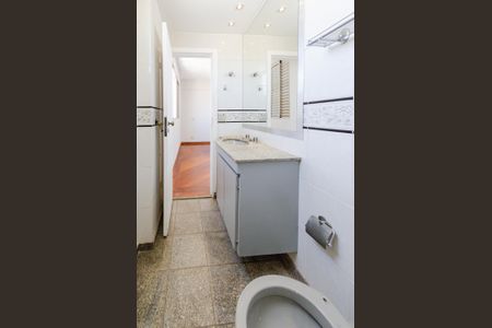 Apartamento para alugar com 130m², 4 quartos e 2 vagas Apartamento para alugar com 130m², 4 quartos e 2 vagasBanheiro suíte