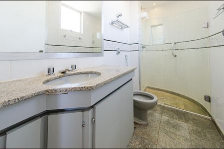 Apartamento para alugar com 130m², 4 quartos e 2 vagas Apartamento para alugar com 130m², 4 quartos e 2 vagasBanheiro suíte