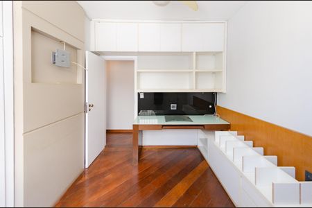 Apartamento para alugar com 130m², 4 quartos e 2 vagas Apartamento para alugar com 130m², 4 quartos e 2 vagasQuarto 1