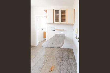 Apartamento para alugar com 130m², 4 quartos e 2 vagas Apartamento para alugar com 130m², 4 quartos e 2 vagasCozinha