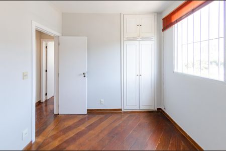 Apartamento para alugar com 130m², 4 quartos e 2 vagas Apartamento para alugar com 130m², 4 quartos e 2 vagasQuarto 3
