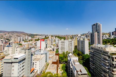 Apartamento para alugar com 130m², 4 quartos e 2 vagas Apartamento para alugar com 130m², 4 quartos e 2 vagasVista Suíte