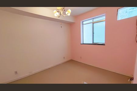 Quarto 1 de casa para alugar com 3 quartos, 85m² em Curicica, Rio de Janeiro