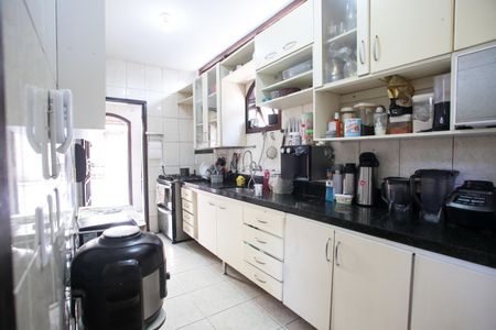 Casa à venda com 219m², 4 quartos e 2 vagasCozinha