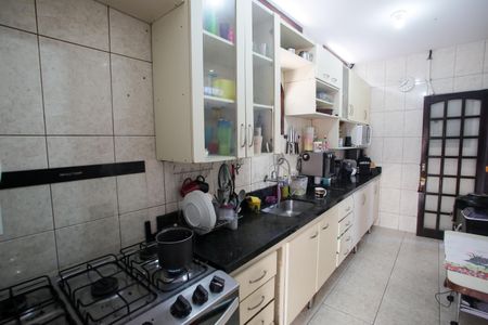 Casa à venda com 219m², 4 quartos e 2 vagasCozinha