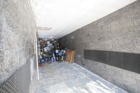 Casa à venda com 219m², 4 quartos e 2 vagasGaragem