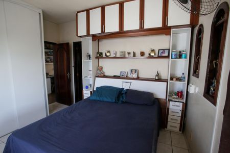 Casa à venda com 219m², 4 quartos e 2 vagasSuíte 2