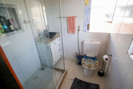 Casa à venda com 219m², 4 quartos e 2 vagasBanheiro da Suíte 4