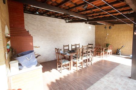 Casa à venda com 219m², 4 quartos e 2 vagasÁrea Gourmet