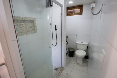 Casa à venda com 219m², 4 quartos e 2 vagasBanheiro da Suíte 3