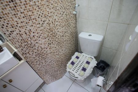 Casa à venda com 219m², 4 quartos e 2 vagasLavabo