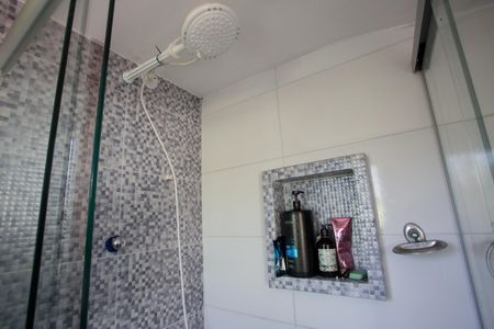 Casa à venda com 219m², 4 quartos e 2 vagasBanheiro da Suíte 4