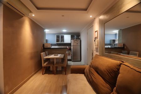 Sala de apartamento à venda com 2 quartos, 43m² em Fátima, Canoas
