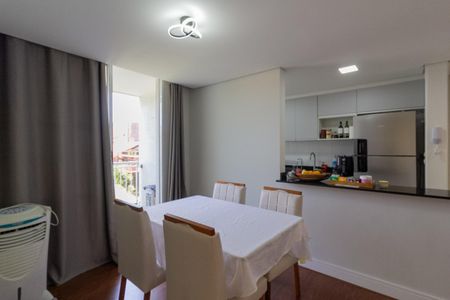 Apartamento à venda com 65m², 2 quartos e 1 vaga Apartamento à venda com 65m², 2 quartos e 1 vagaSala de Jantar