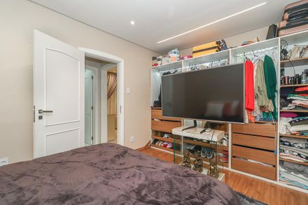 Quarto 1 de apartamento à venda com 2 quartos, 125m² em Petrópolis, Porto Alegre
