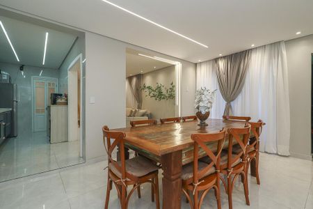 Apartamento à venda com 125m², 2 quartos e 1 vagaSala de Jantar