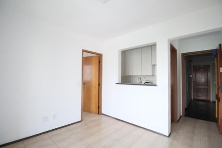 Sala de apartamento para alugar com 1 quarto, 42m² em Vila Suzana, São Paulo