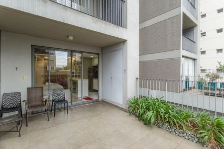 Studio à venda com 50m², 1 quarto e 1 vaga Studio à venda com 50m², 1 quarto e 1 vagaVaranda