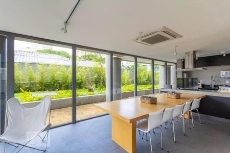 Studio à venda com 50m², 1 quarto e 1 vaga Studio à venda com 50m², 1 quarto e 1 vagaÁrea comum - Salão de festas