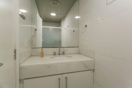 Studio à venda com 50m², 1 quarto e 1 vaga Studio à venda com 50m², 1 quarto e 1 vagaBanheiro Social