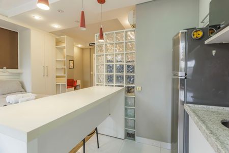 Studio à venda com 50m², 1 quarto e 1 vaga Studio à venda com 50m², 1 quarto e 1 vagaCozinha