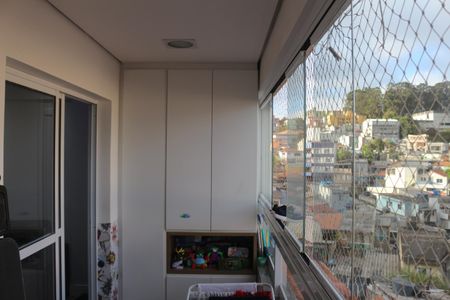 Apartamento à venda com 95m², 3 quartos e 2 vagasVaranda