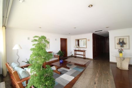 Apartamento à venda com 73m², 3 quartos e 1 vagaÁrea Comum