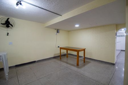 Apartamento para alugar com 137m², 3 quartos e 1 vaga Apartamento para alugar com 137m², 3 quartos e 1 vagaÁrea comum - Salão de festas