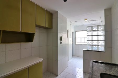 Apartamento à venda com 93m², 3 quartos e 2 vagasCozinha