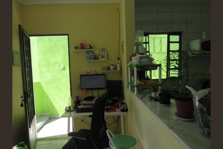 Casa à venda com 180m², 3 quartos e 2 vagasEdícula