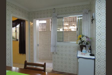 Casa à venda com 180m², 3 quartos e 2 vagasCozinha