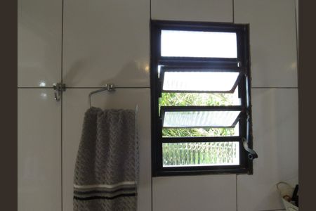 Casa à venda com 180m², 3 quartos e 2 vagasBanheiro da Suíte